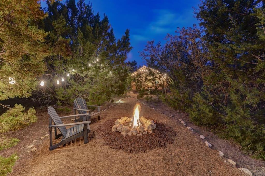 12 Fires Luxury Glamping With Heating #5 Hotel Джонсън Сити Екстериор снимка