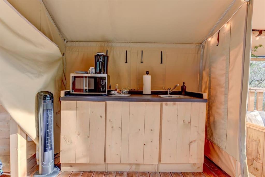 12 Fires Luxury Glamping With Heating #5 Hotel Джонсън Сити Екстериор снимка
